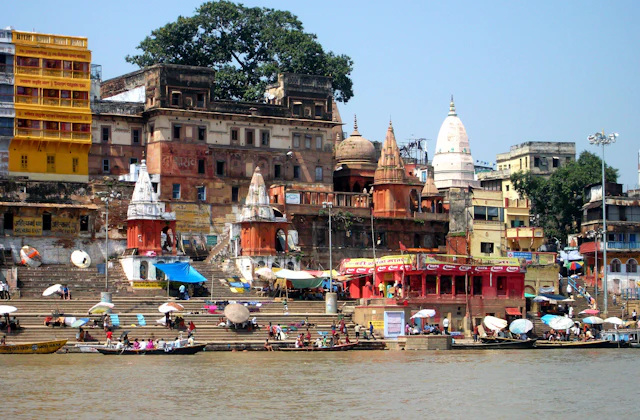 Temples, palaces and boats along the Varanasi riverfront on the Ganga